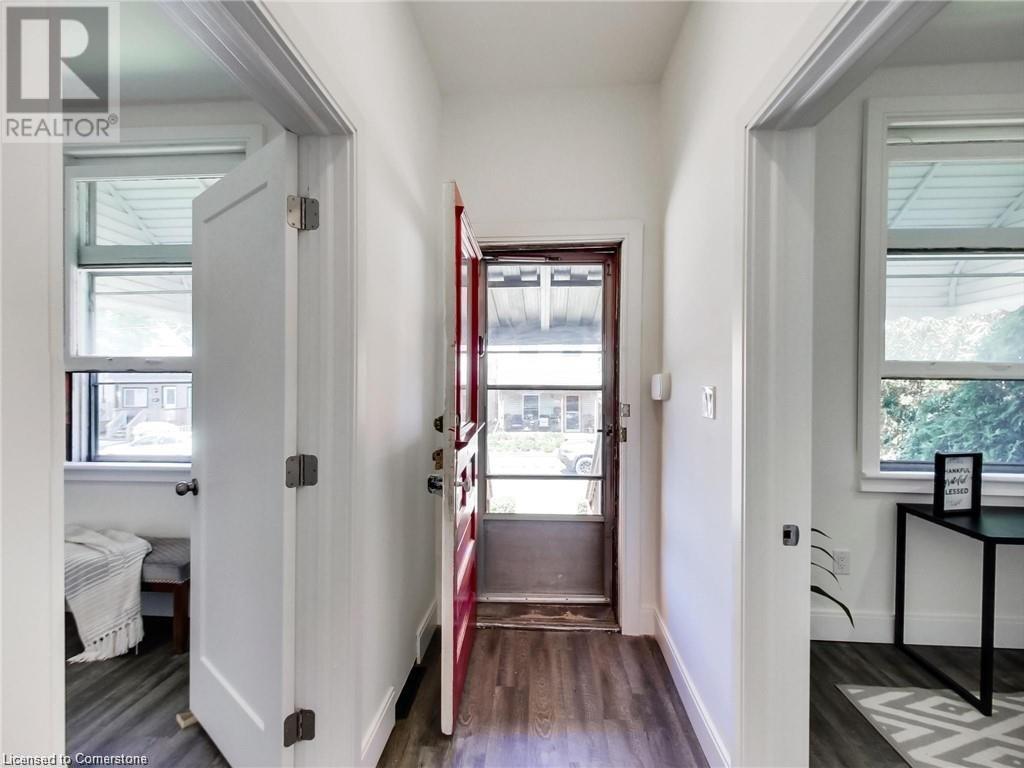 54 Fairview Avenue, Hamilton, Ontario  L8L 7B6 - Photo 5 - 40738951