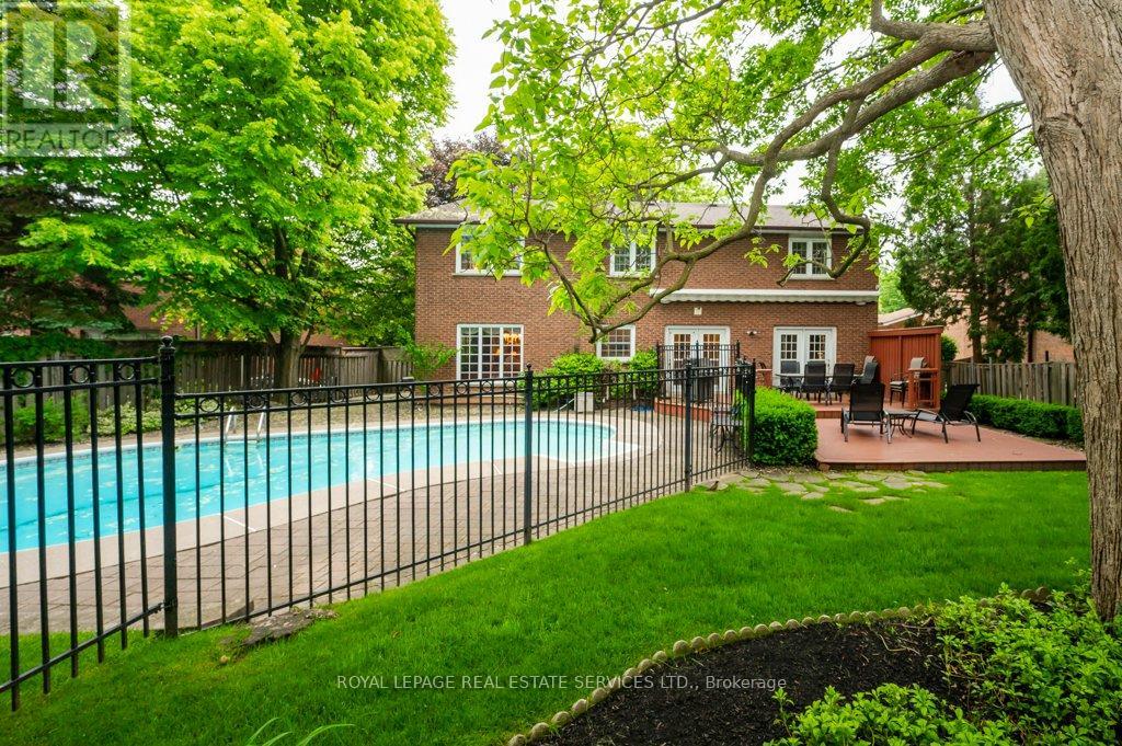 269 Royal Oak Court, Oakville, Ontario  L6H 3A8 - Photo 31 - W12210460