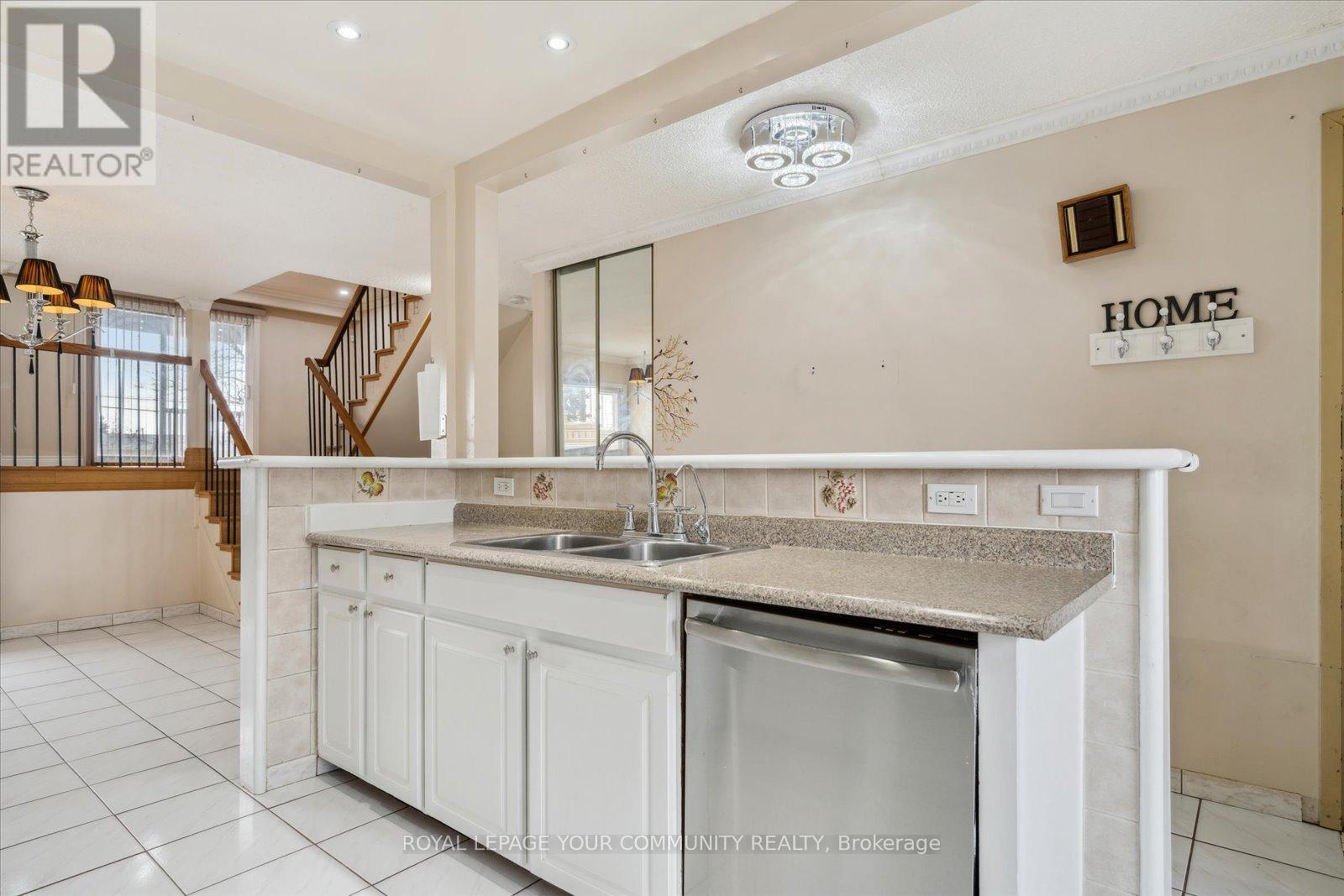 20 Histon Crescent, Brampton, Ontario  L6V 3R1 - Photo 10 - W12210513