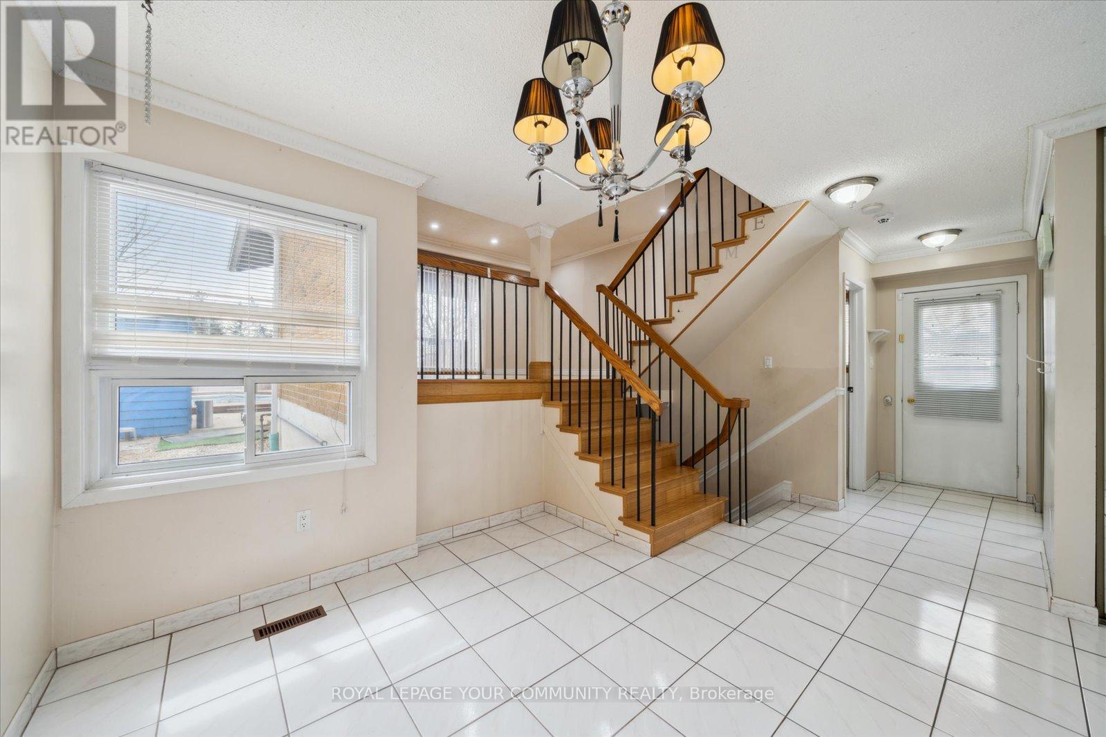 20 Histon Crescent, Brampton, Ontario  L6V 3R1 - Photo 17 - W12210513