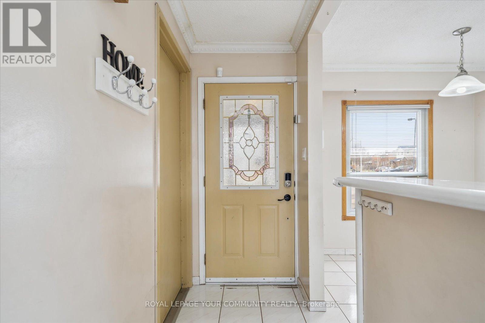 20 Histon Crescent, Brampton, Ontario  L6V 3R1 - Photo 5 - W12210513