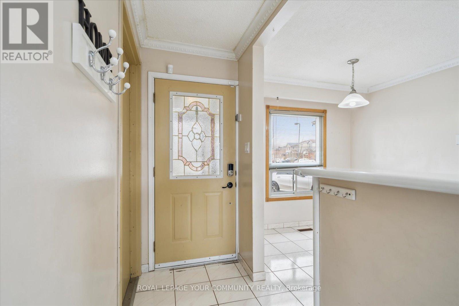 20 Histon Crescent, Brampton, Ontario  L6V 3R1 - Photo 6 - W12210513