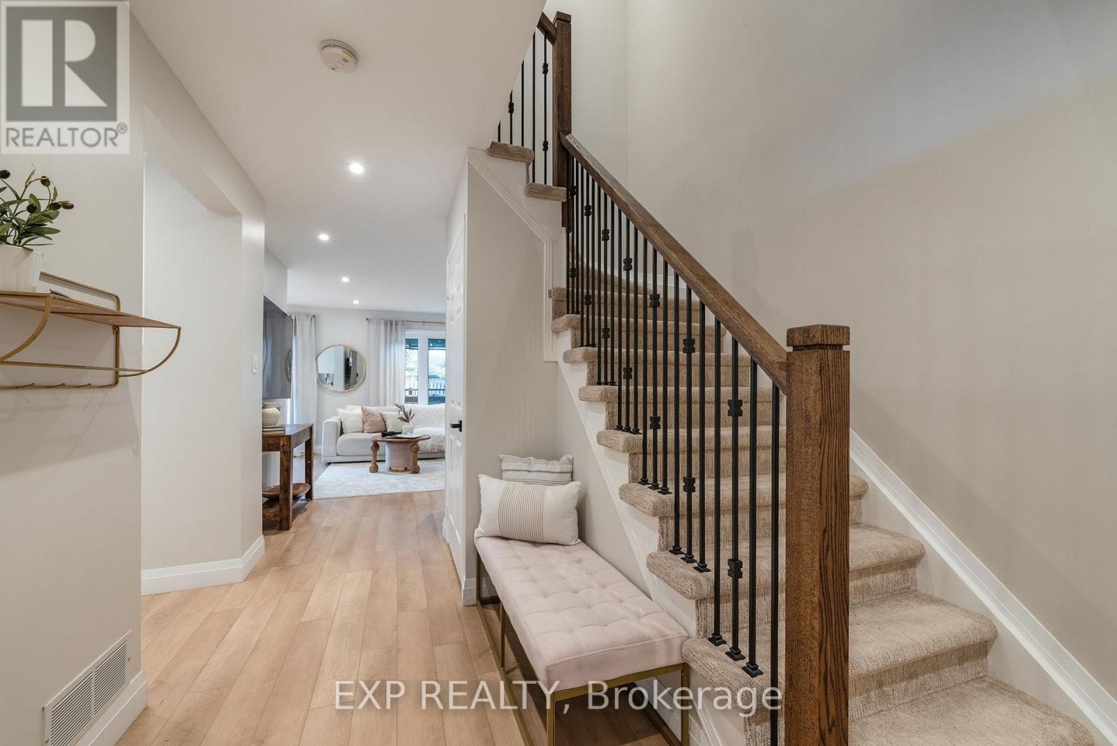24 Glenmore Drive, Whitby, Ontario  L1N 9J3 - Photo 3 - E12210603