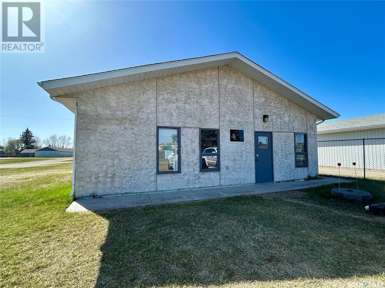 1106 9th Street W, Nipawin, Saskatchewan  S0E 1E0 - Photo 3 - SK009004