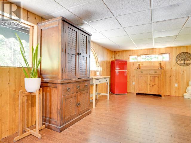 12205 Scotch Fir Point Rd, Powell River, British Columbia  V8A 0M4 - Photo 22 - 19049