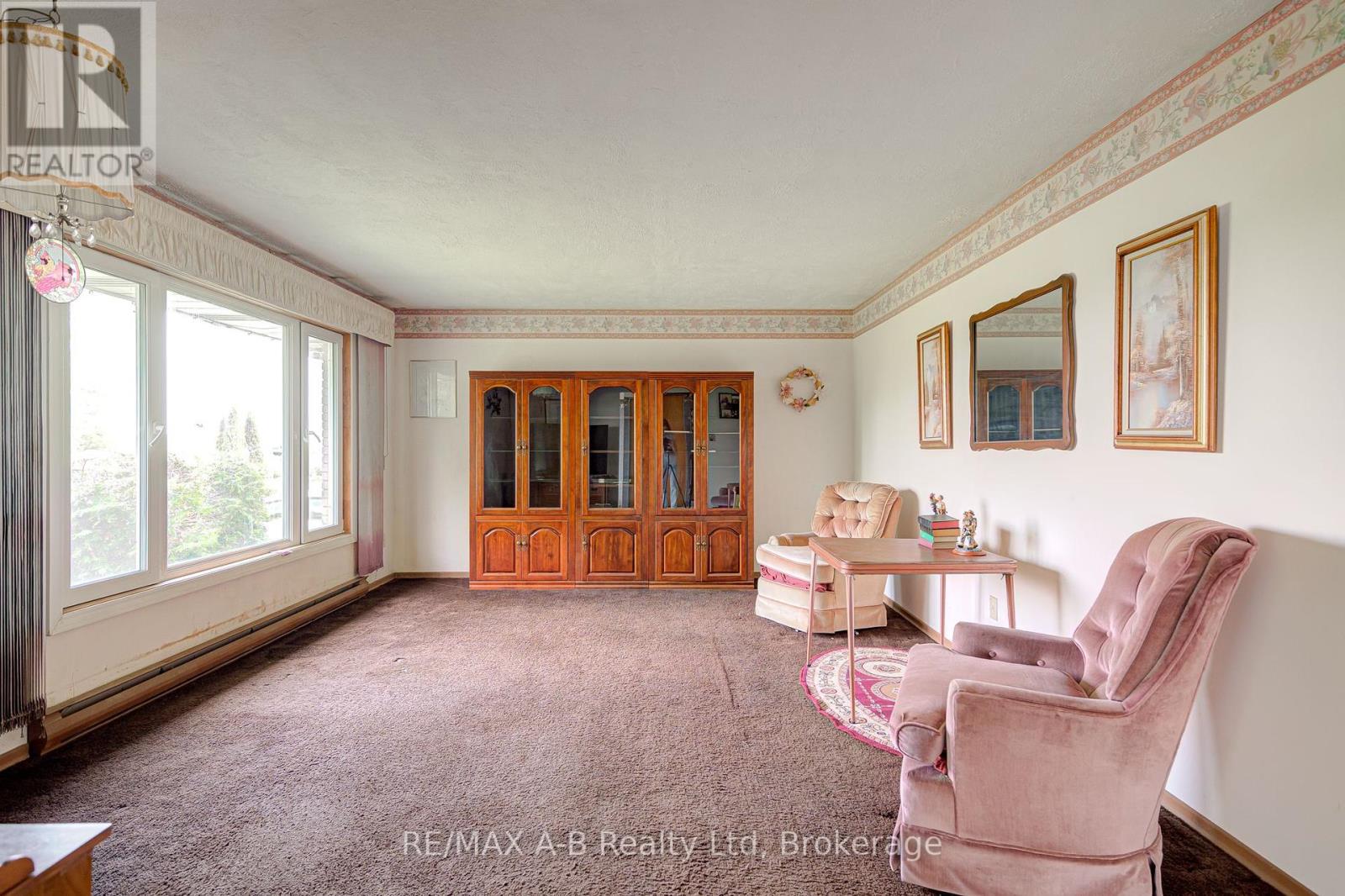 190 Avonton Road, Perth South, Ontario  N5A 6S6 - Photo 12 - X12210630