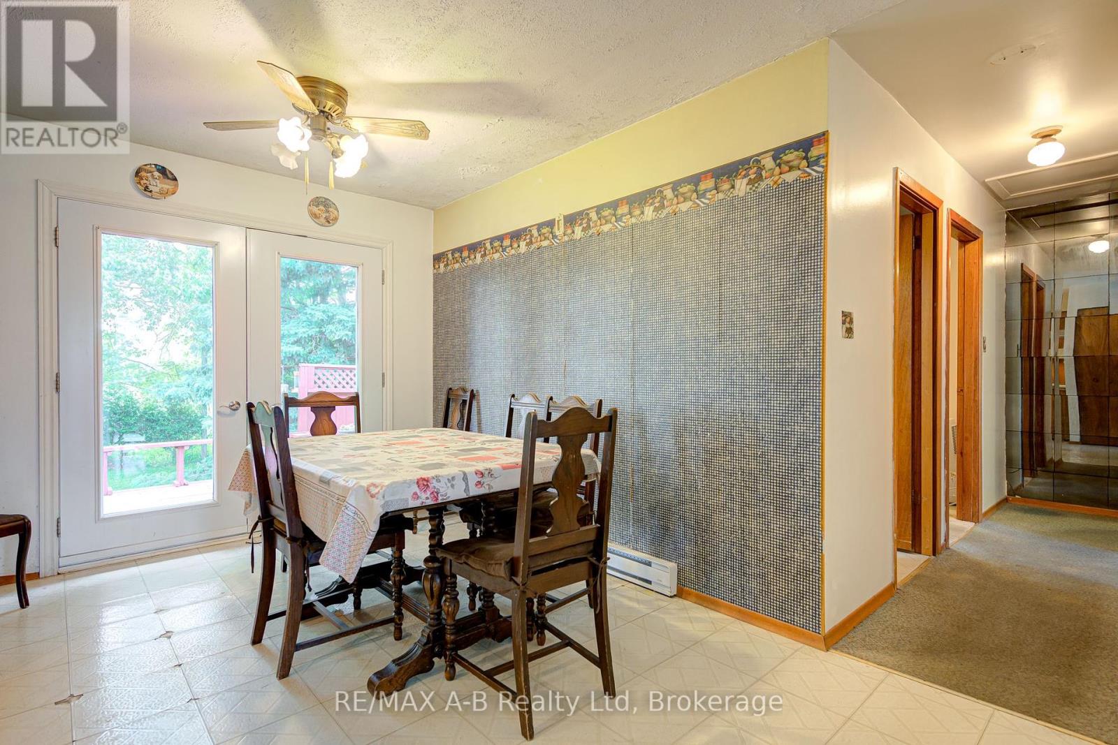 190 Avonton Road, Perth South, Ontario  N5A 6S6 - Photo 15 - X12210630