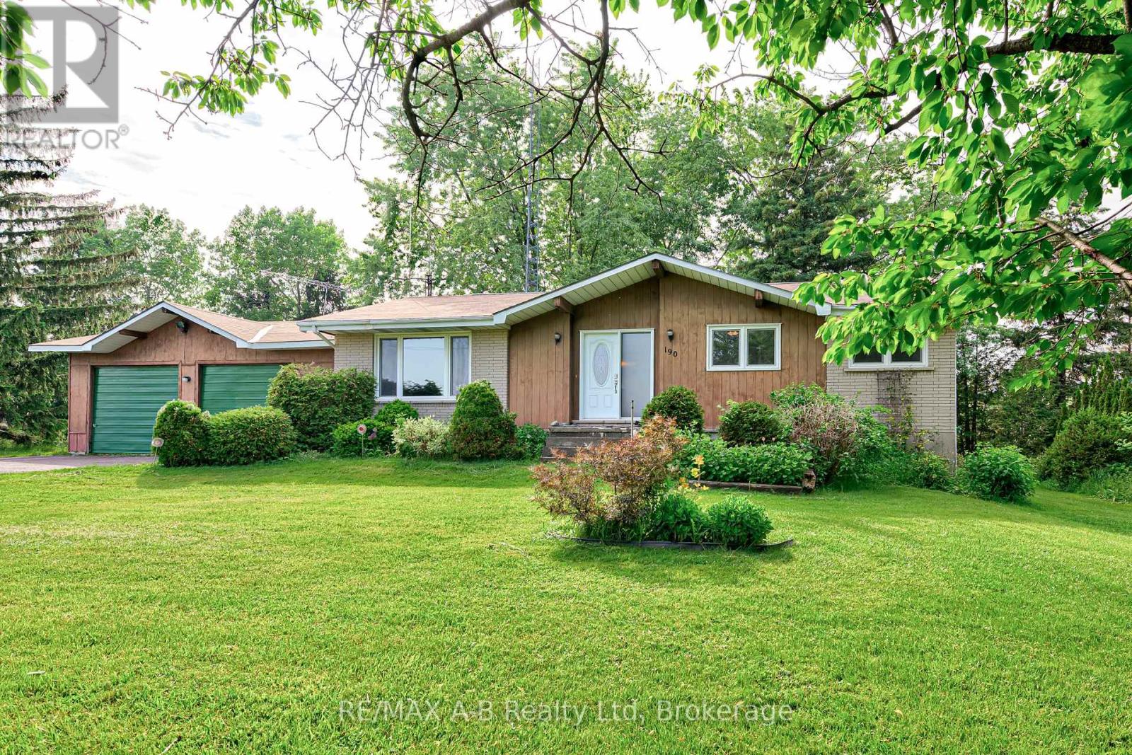 190 Avonton Road, Perth South, Ontario  N5A 6S6 - Photo 2 - X12210630