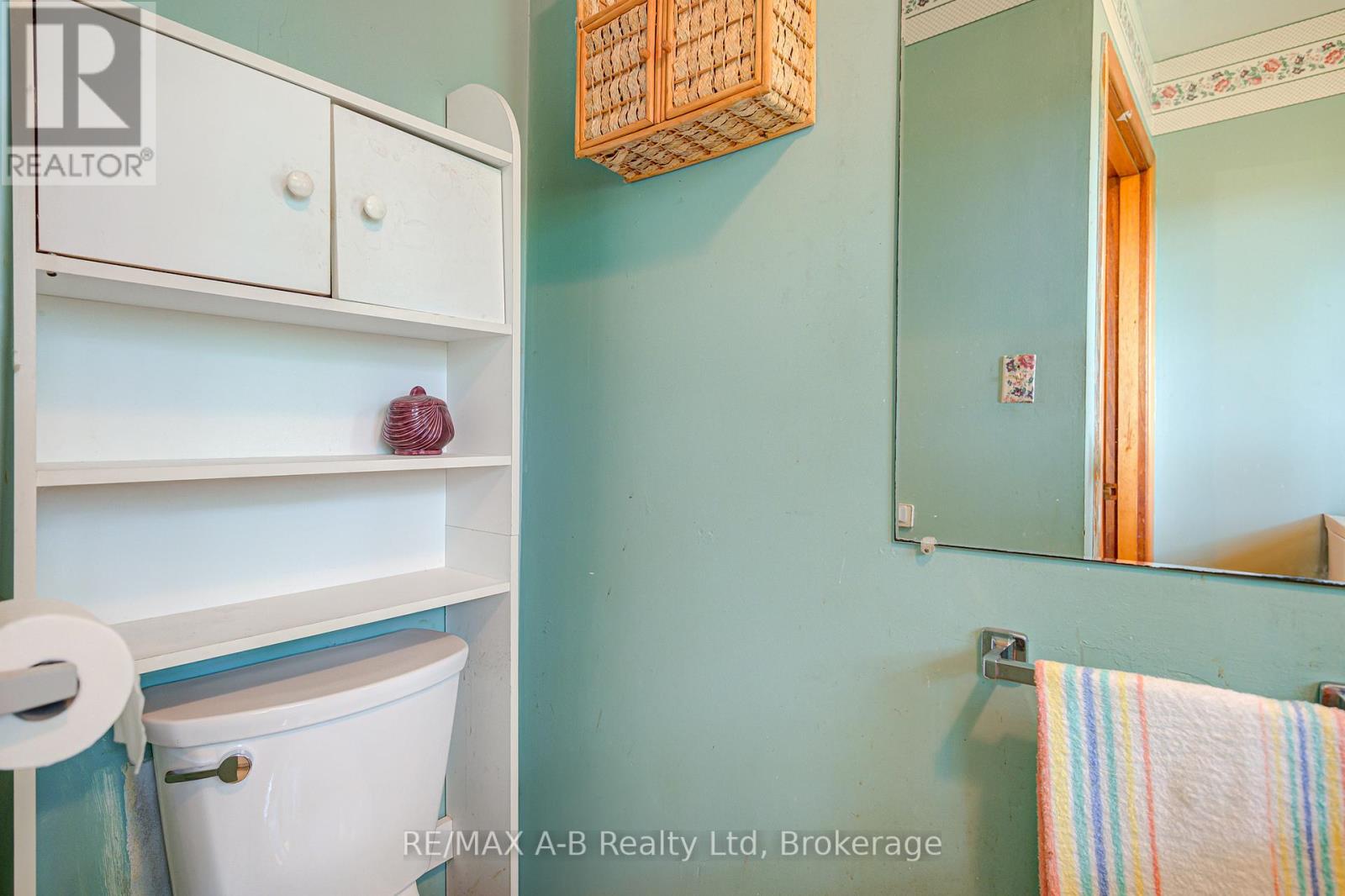 190 Avonton Road, Perth South, Ontario  N5A 6S6 - Photo 21 - X12210630