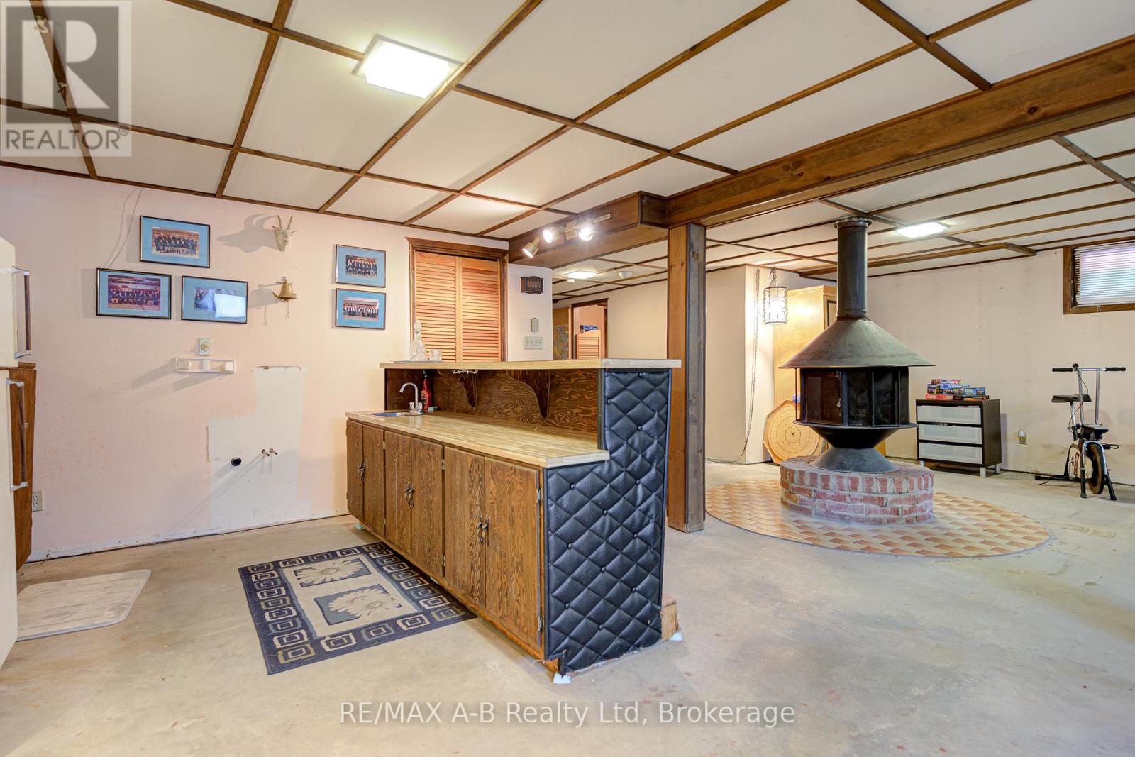 190 Avonton Road, Perth South, Ontario  N5A 6S6 - Photo 35 - X12210630