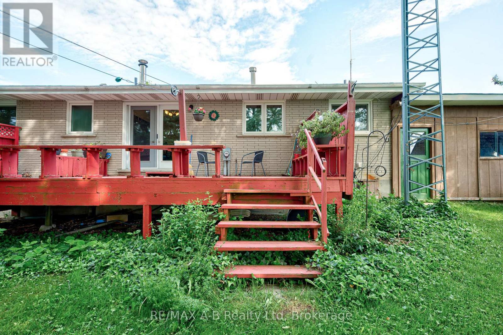 190 Avonton Road, Perth South, Ontario  N5A 6S6 - Photo 45 - X12210630