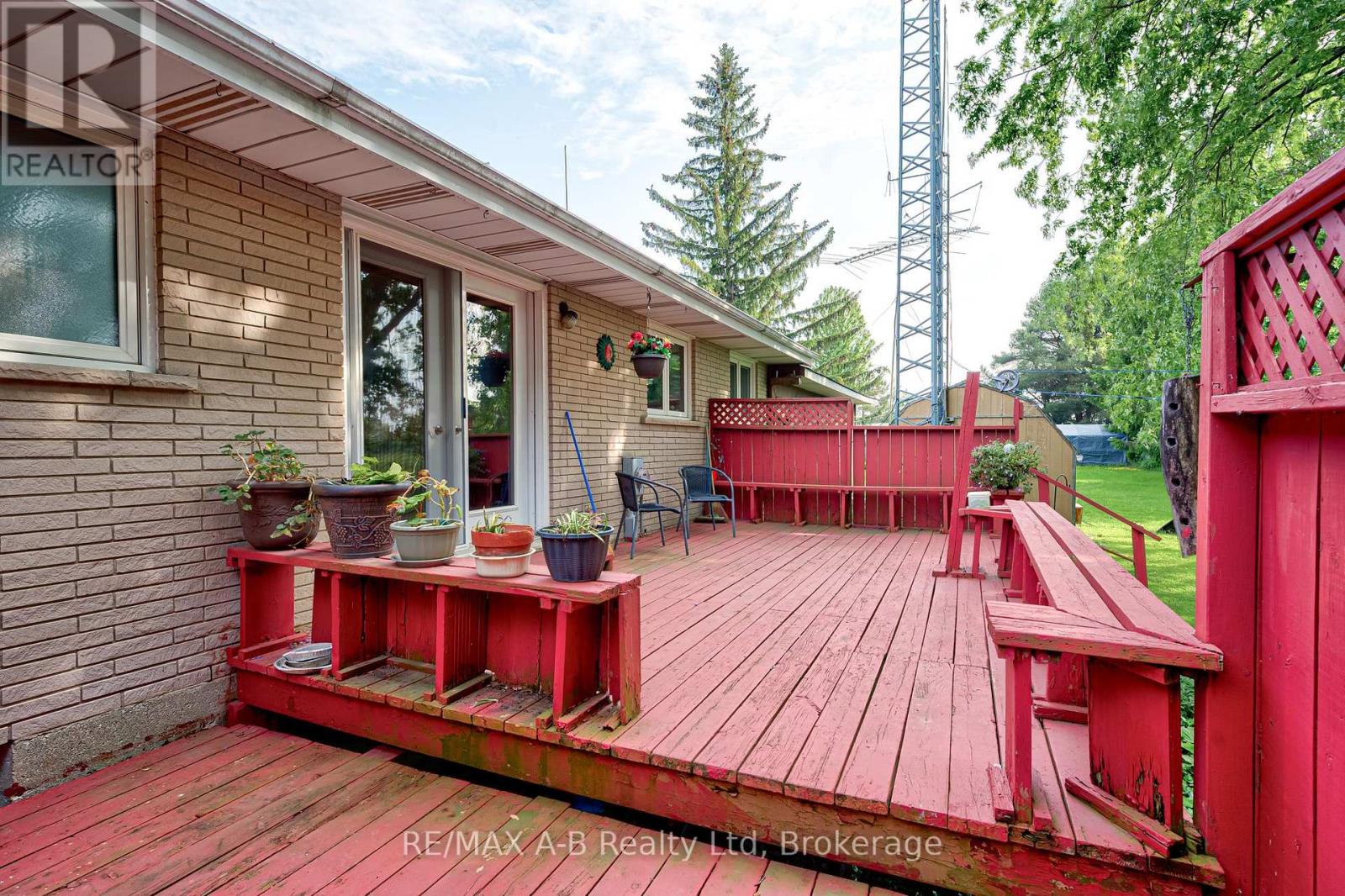 190 Avonton Road, Perth South, Ontario  N5A 6S6 - Photo 47 - X12210630