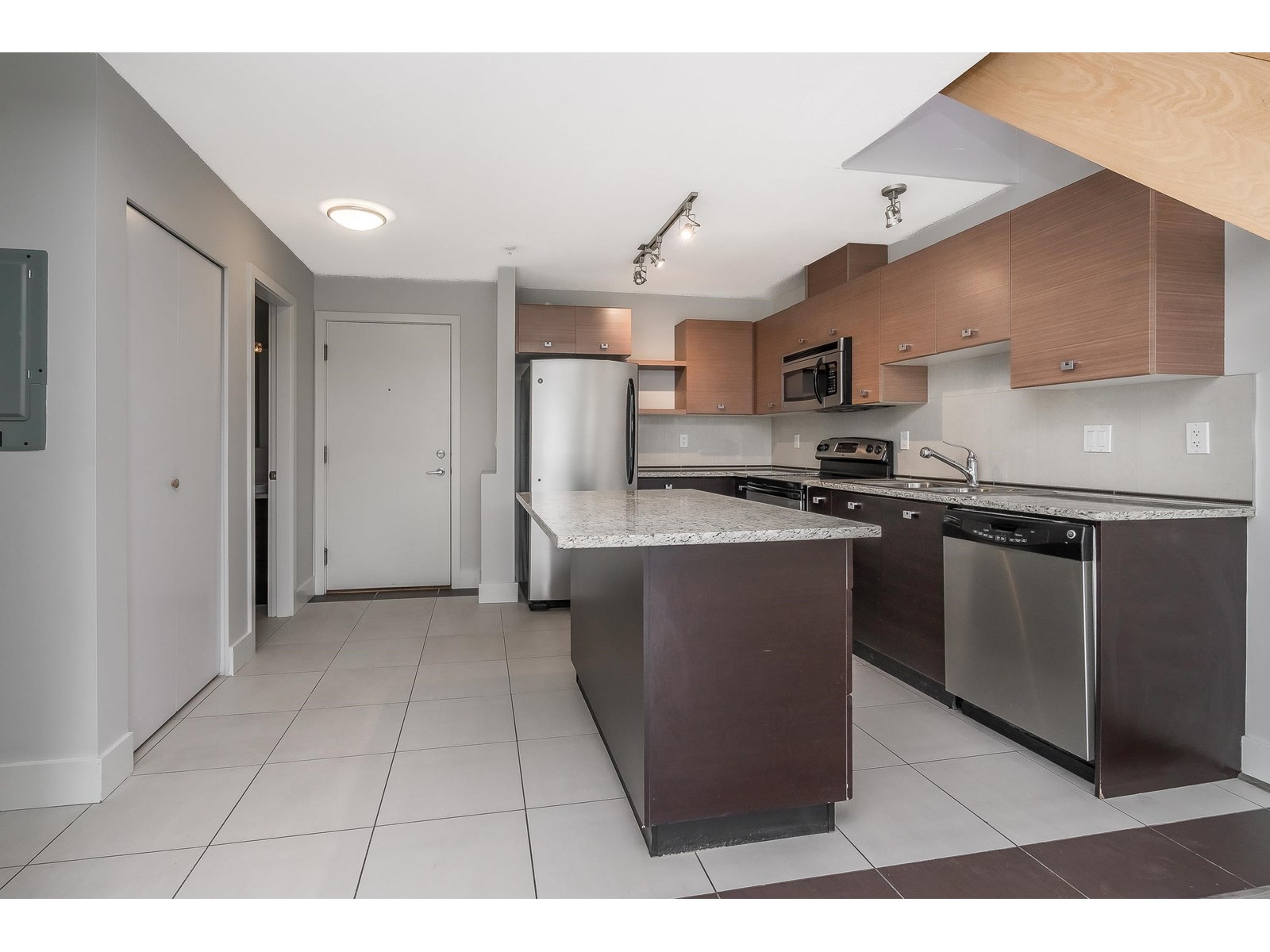412 6688 120 Street, Surrey, British Columbia  V3W 1T8 - Photo 11 - R3013489