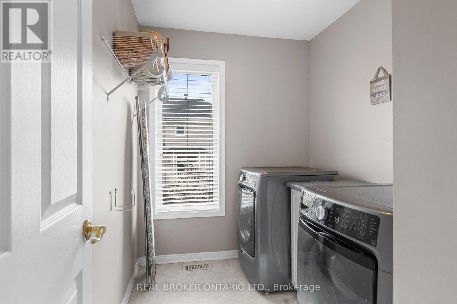 135 Rocky Hill Drive, Ottawa, Ontario  K2G 7B2 - Photo 24 - X12210526