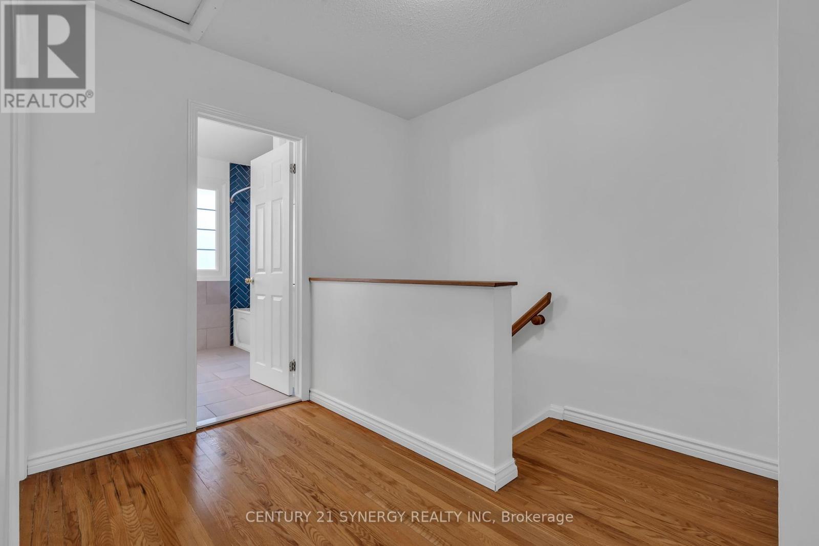 48 Monterey Drive, Ottawa, Ontario  K1B 0A9 - Photo 11 - X12210568