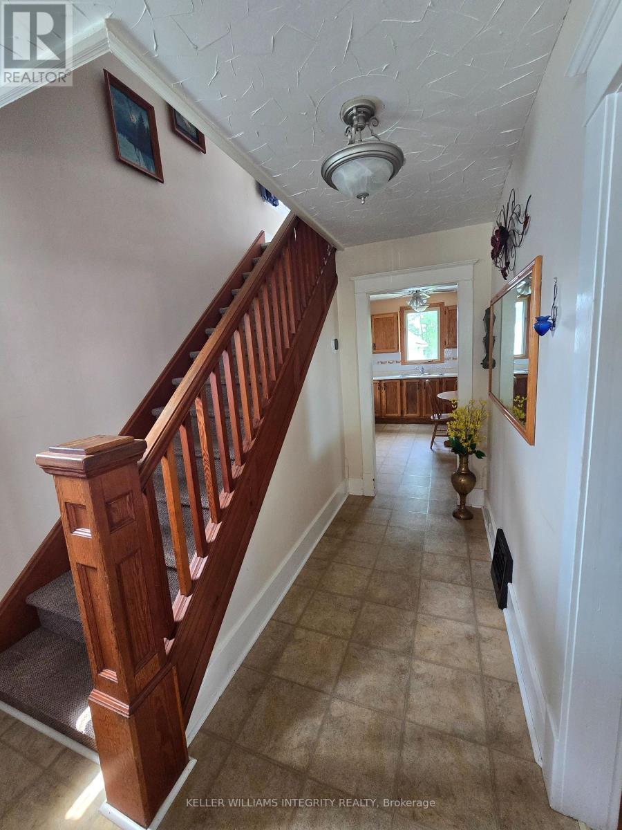 418 Bedford Street, Cornwall, Ontario  K6J 4C6 - Photo 4 - X12210652