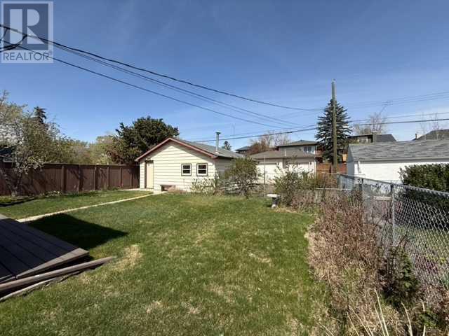 Property at 2138 5 Avenue NW image 3
