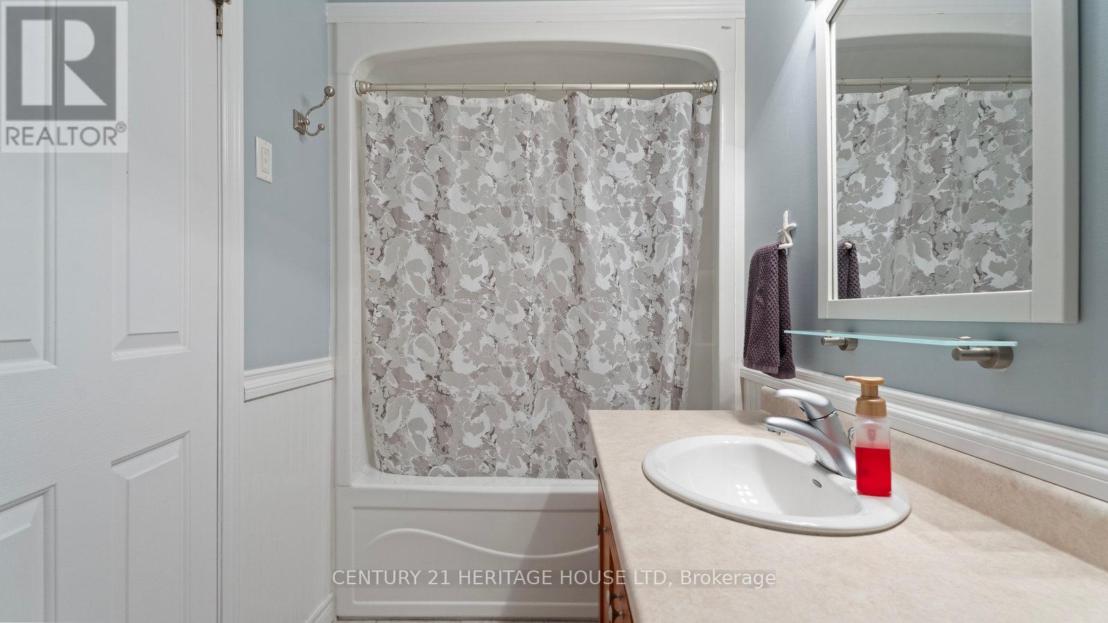 2 Hunter Drive S, Haldimand, Ontario  N0E 1M0 - Photo 22 - X12210432