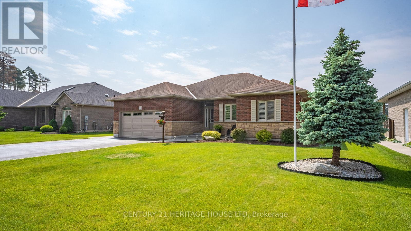 33 Melody Drive, Norfolk, Ontario  N4B 3E1 - Photo 2 - X12210451
