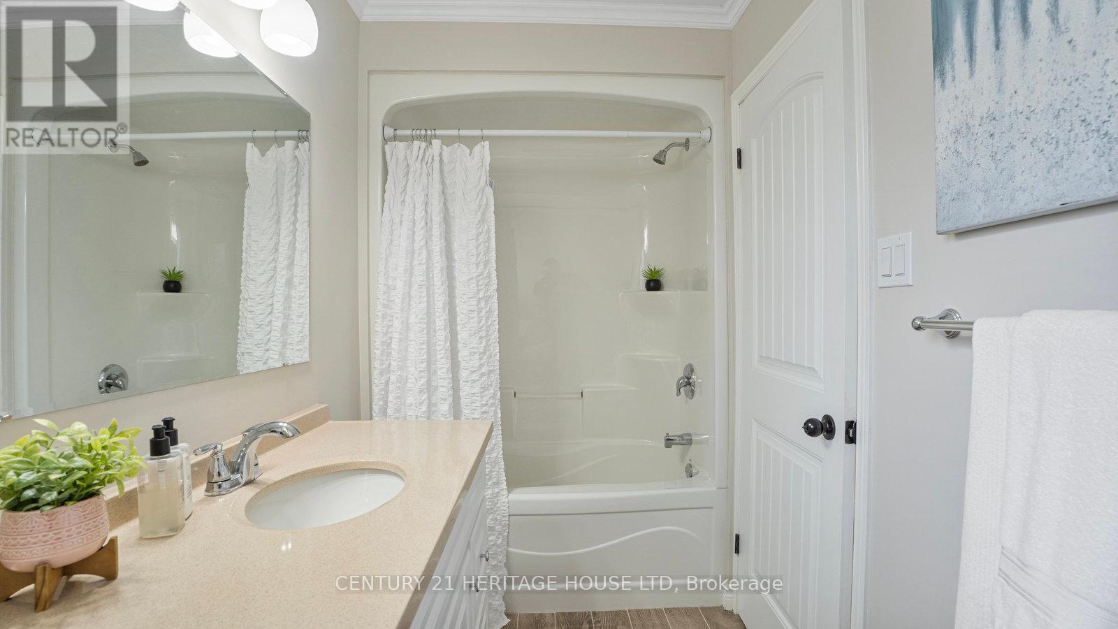 33 Melody Drive, Norfolk, Ontario  N4B 3E1 - Photo 21 - X12210451