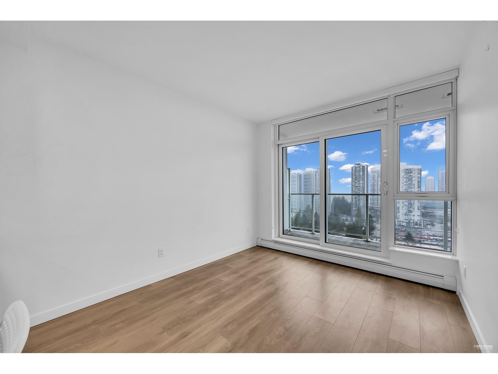 2207 13685 102 Avenue, Surrey, British Columbia  V3T 1N7 - Photo 13 - R3013723
