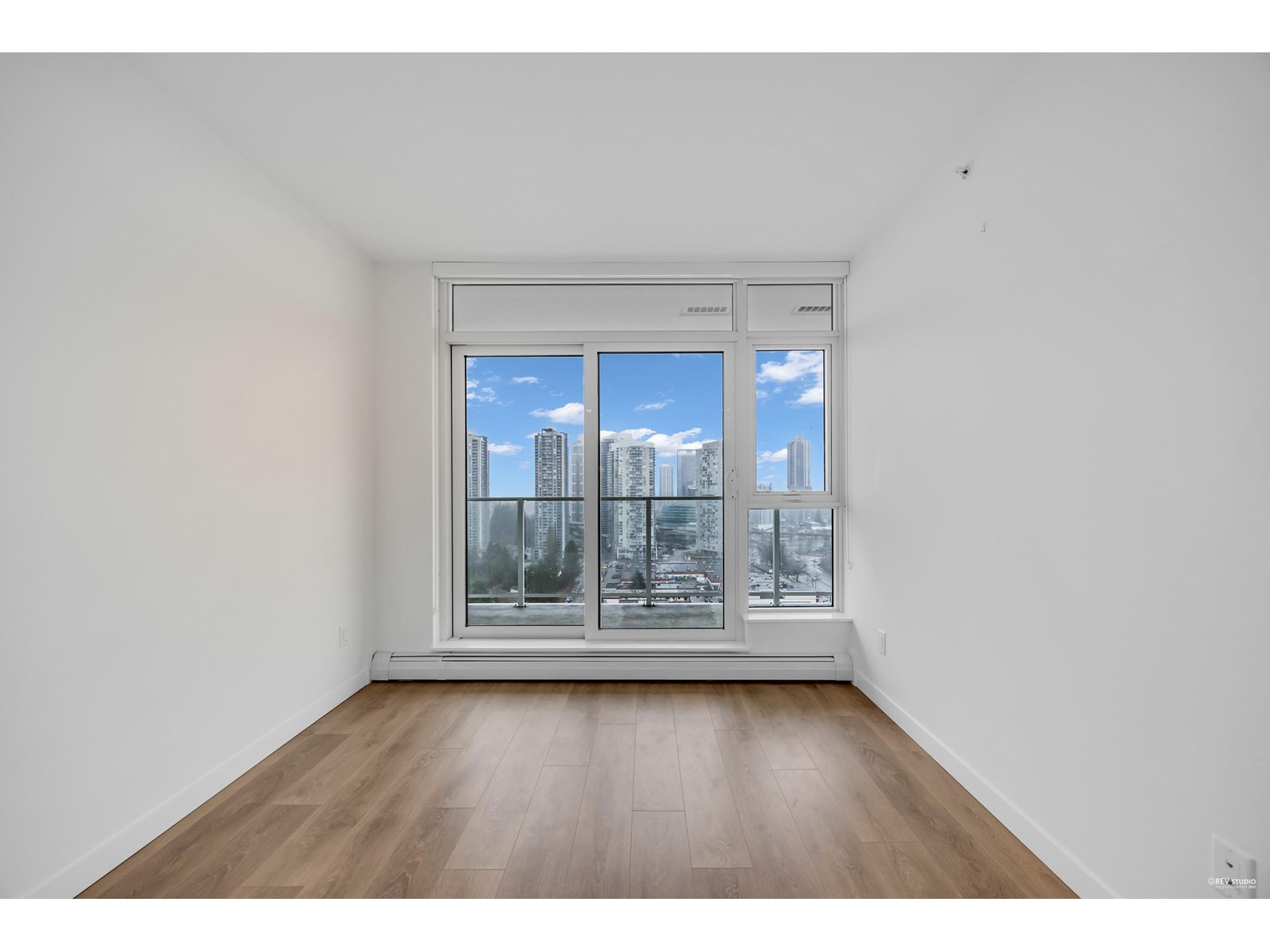 2207 13685 102 Avenue, Surrey, British Columbia  V3T 1N7 - Photo 14 - R3013723