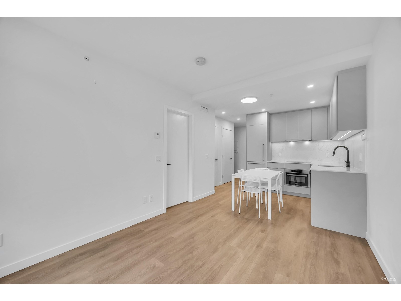 2207 13685 102 Avenue, Surrey, British Columbia  V3T 1N7 - Photo 7 - R3013723