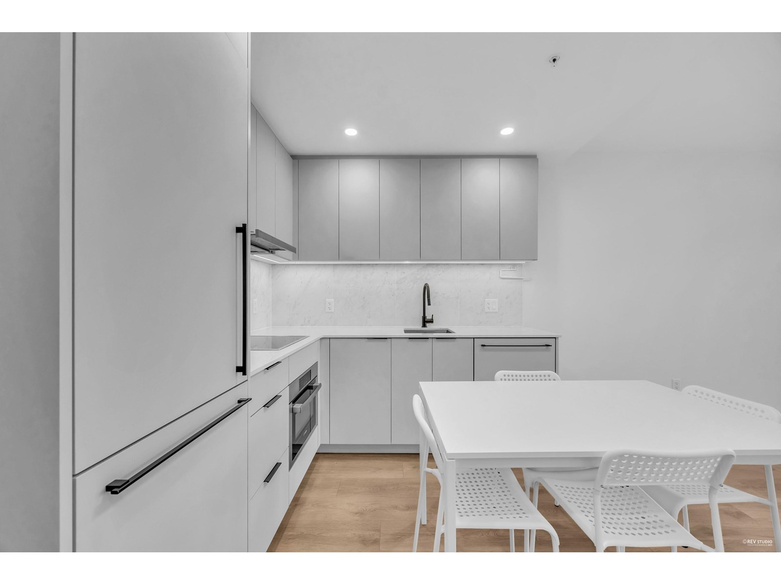 2207 13685 102 Avenue, Surrey, British Columbia  V3T 1N7 - Photo 5 - R3013723