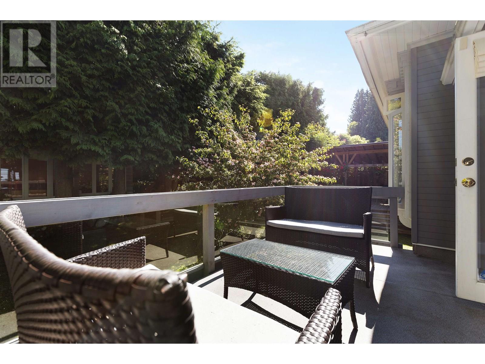 670 Montroyal Boulevard, North Vancouver, British Columbia  V7R 2G3 - Photo 13 - R3009726
