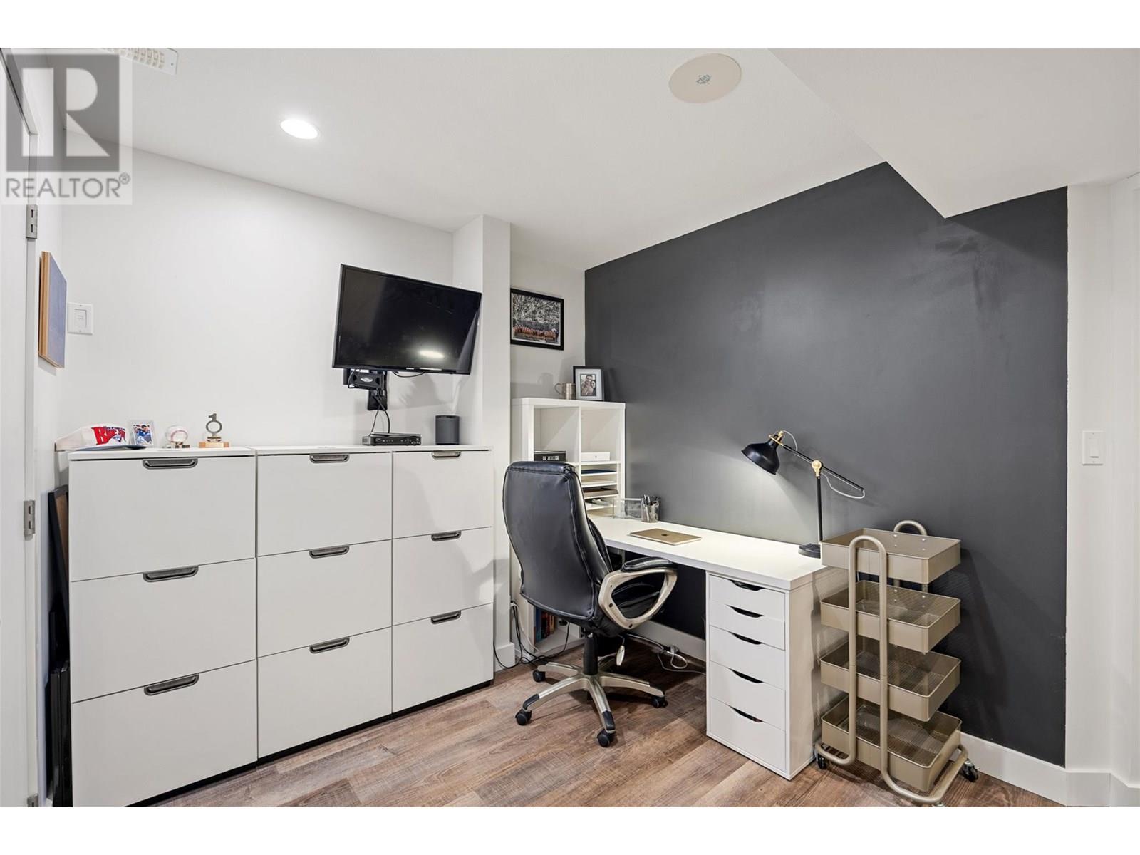 2048 Highland Place, Kamloops, British Columbia  V2E 0A8 - Photo 39 - 10351568