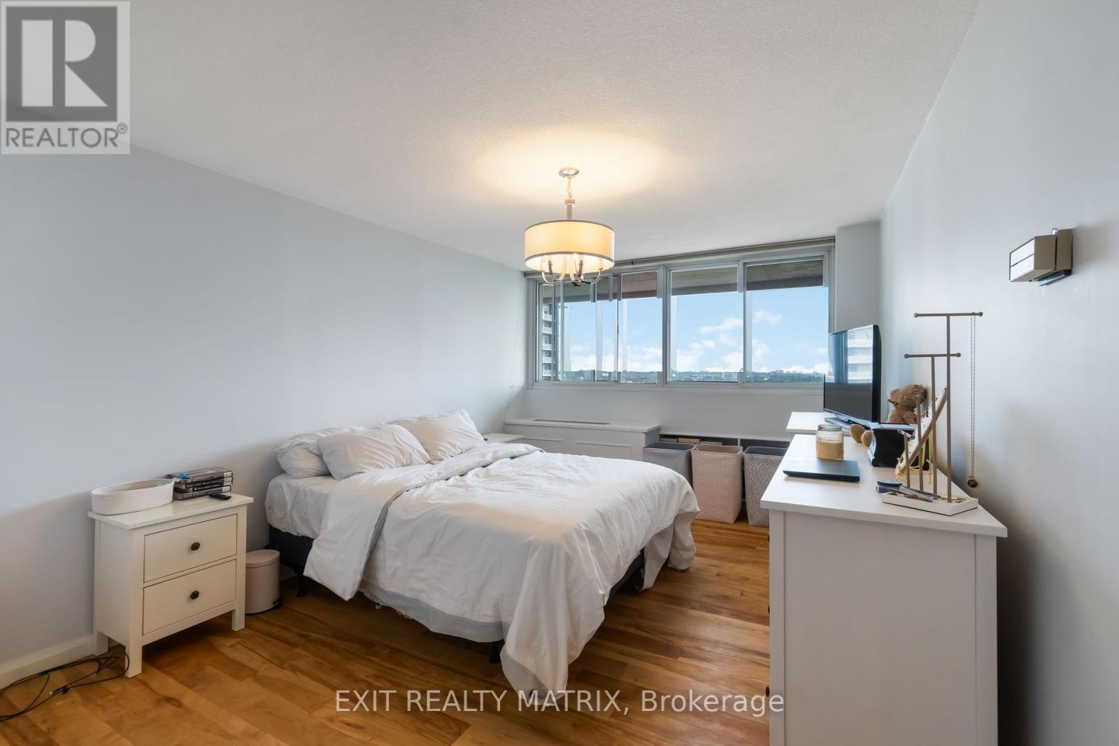 1609 - 500 Laurier Avenue W, Ottawa, Ontario  K1R 5E1 - Photo 9 - X12208263
