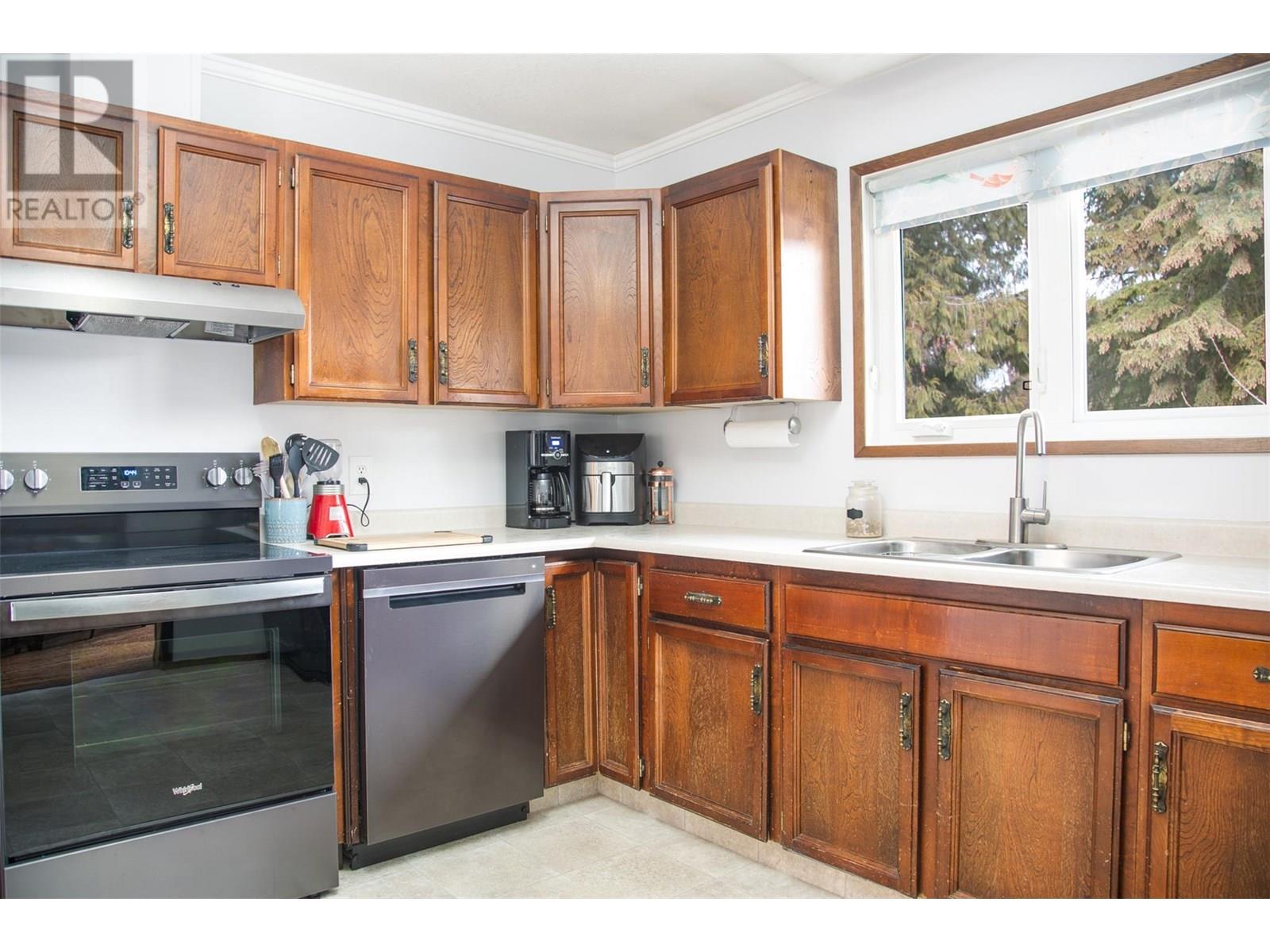 1518 Nichol Road, Revelstoke, British Columbia  V0E 2S1 - Photo 26 - 10342962