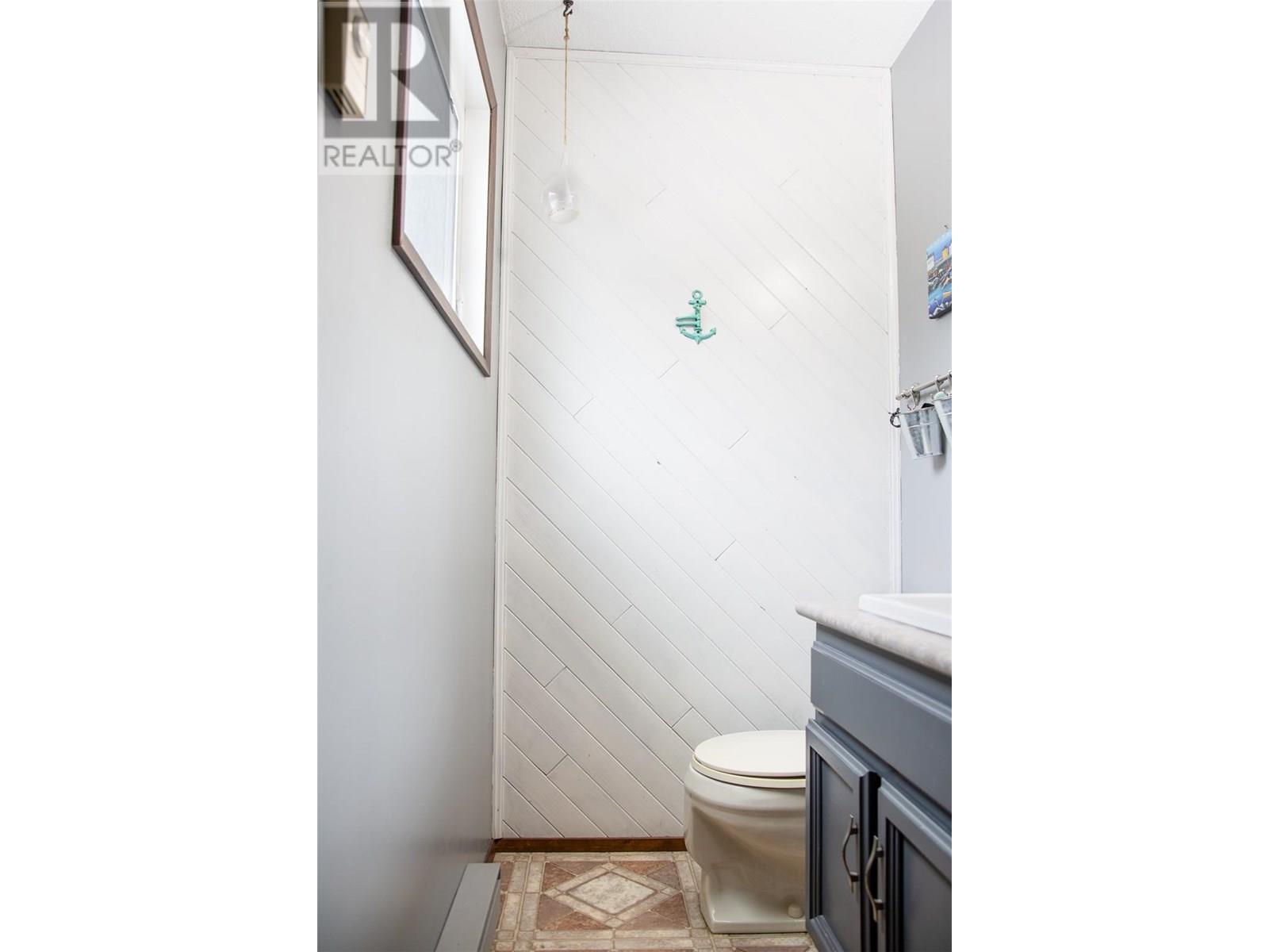 1518 Nichol Road, Revelstoke, British Columbia  V0E 2S1 - Photo 38 - 10342962