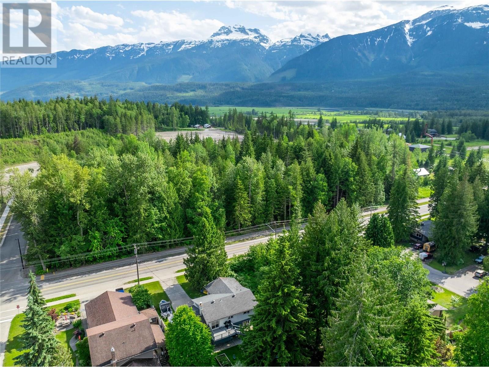 1518 Nichol Road, Revelstoke, British Columbia  V0E 2S1 - Photo 62 - 10342962