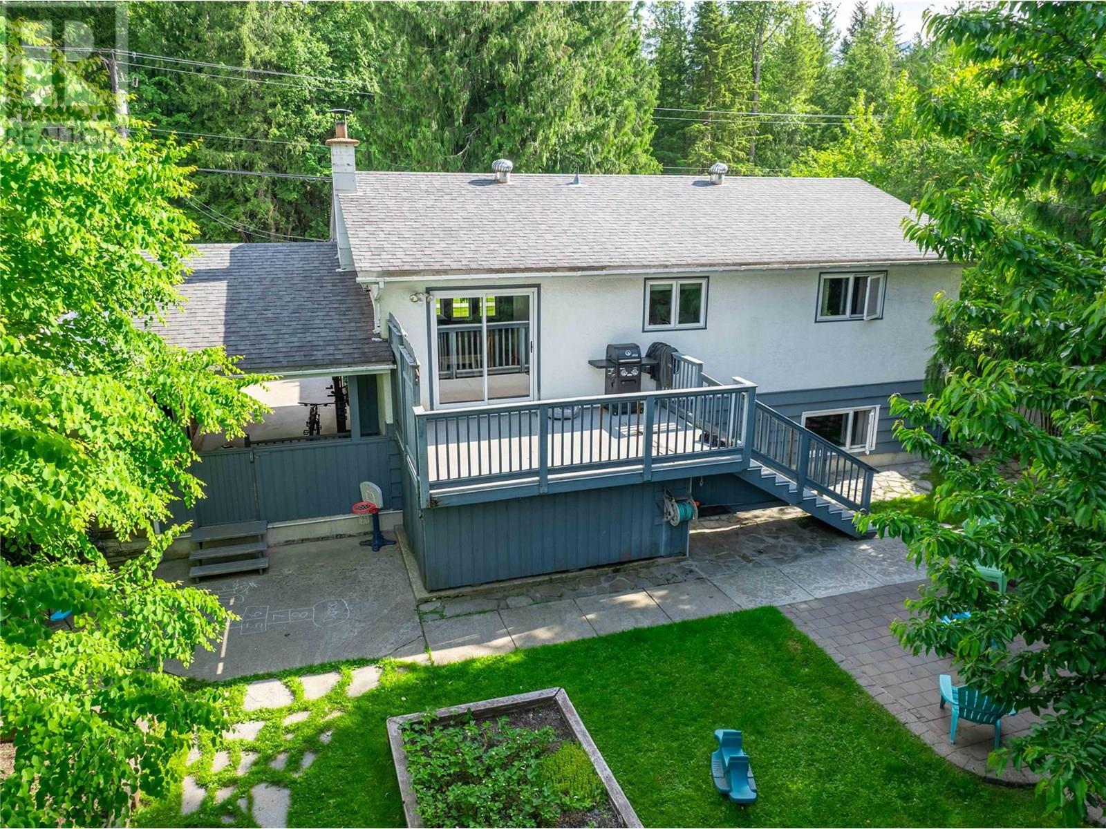 1518 Nichol Road, Revelstoke, British Columbia  V0E 2S1 - Photo 59 - 10342962