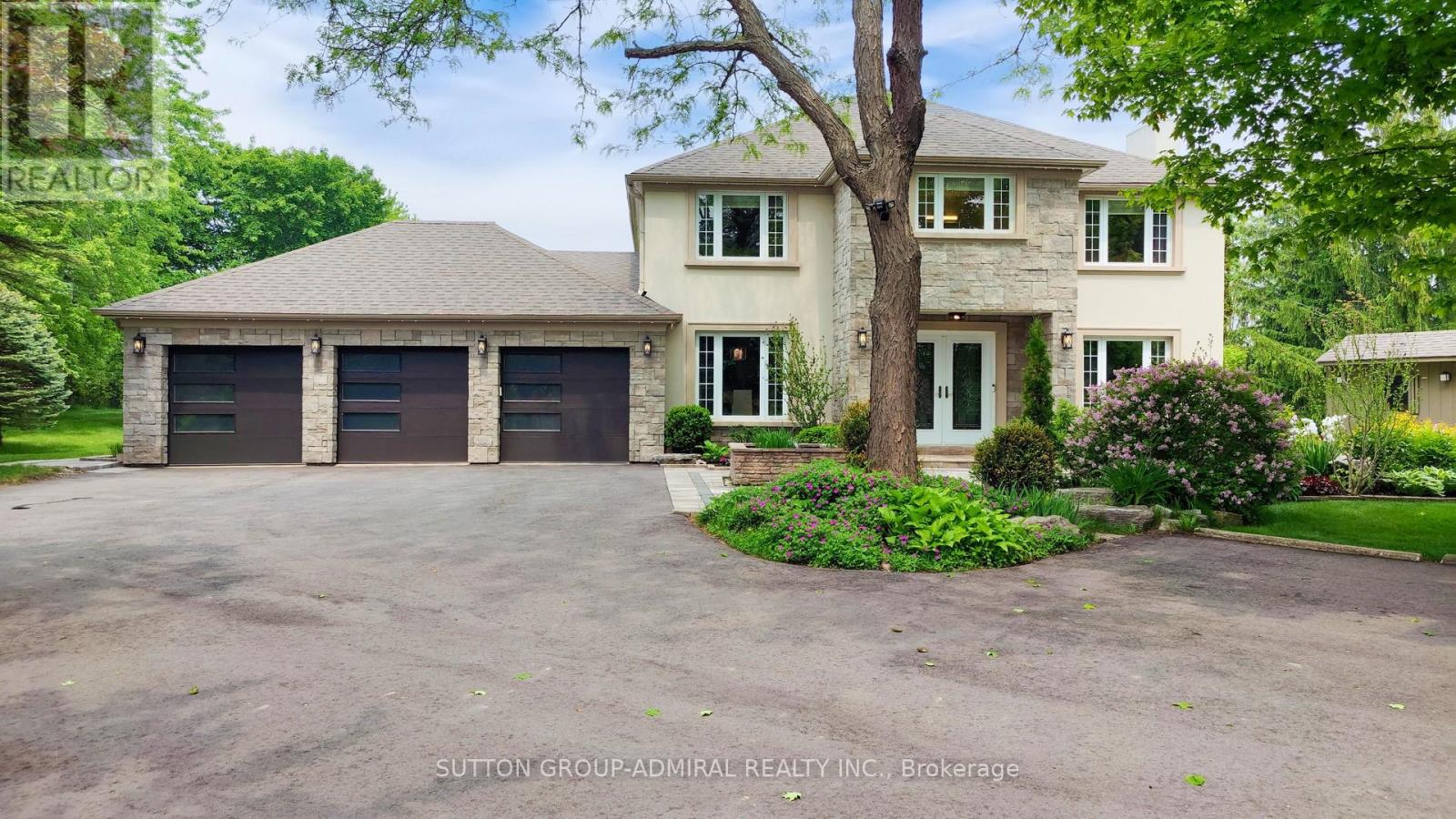 10 Walton Drive, Caledon, Ontario  L7E 0A2 - Photo 1 - W12207563