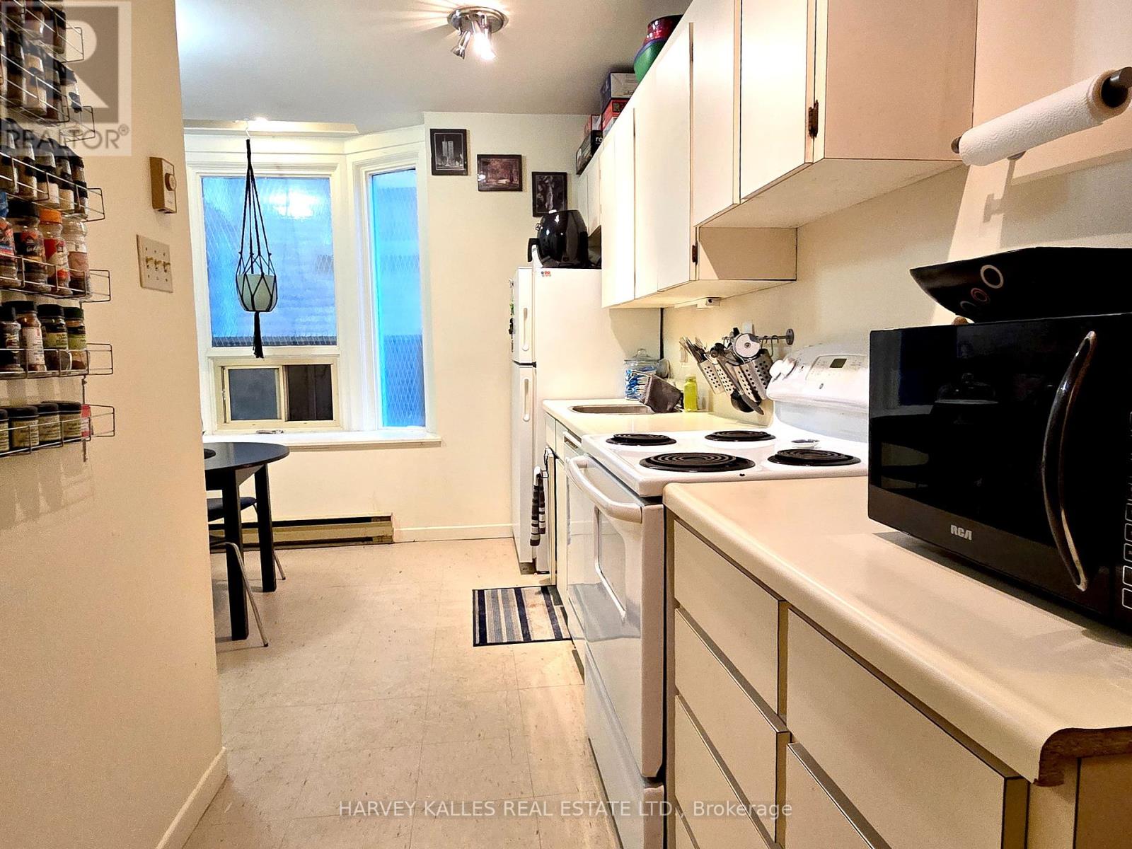 105 Pembroke Street, Toronto, Ontario  M5A 2N9 - Photo 29 - C12207972