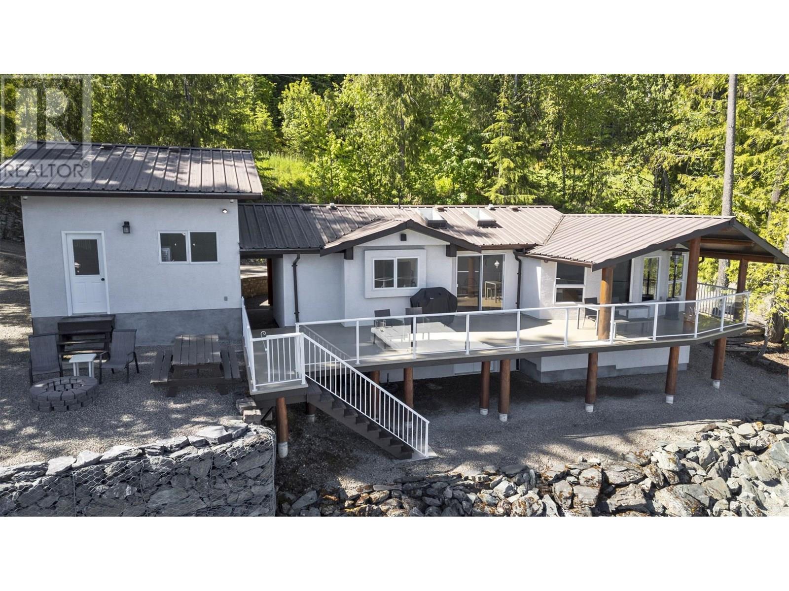 5675 Eagle Bay Road, Eagle Bay, British Columbia  V0E 1T0 - Photo 20 - 10350032