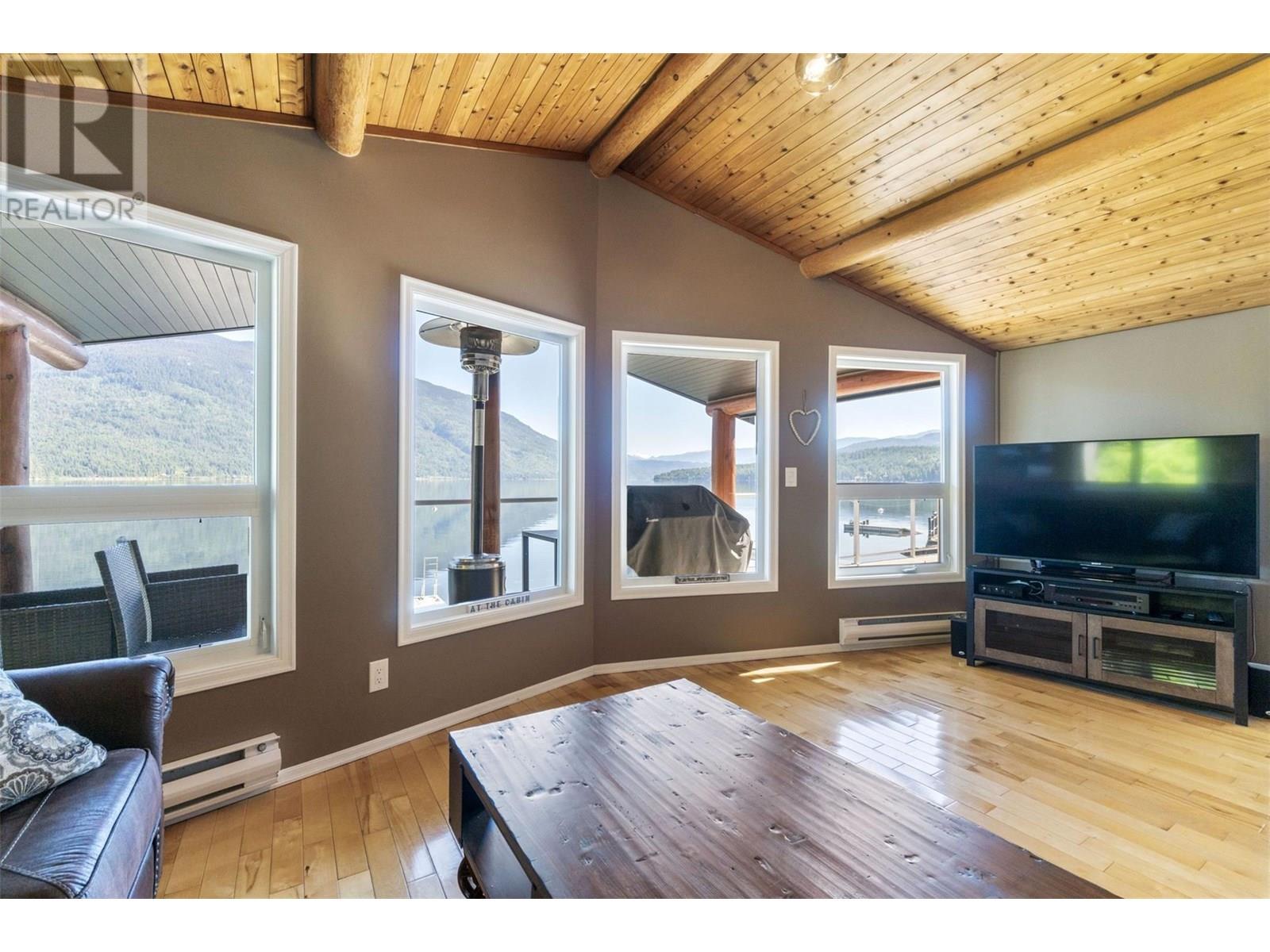 5675 Eagle Bay Road, Eagle Bay, British Columbia  V0E 1T0 - Photo 30 - 10350032