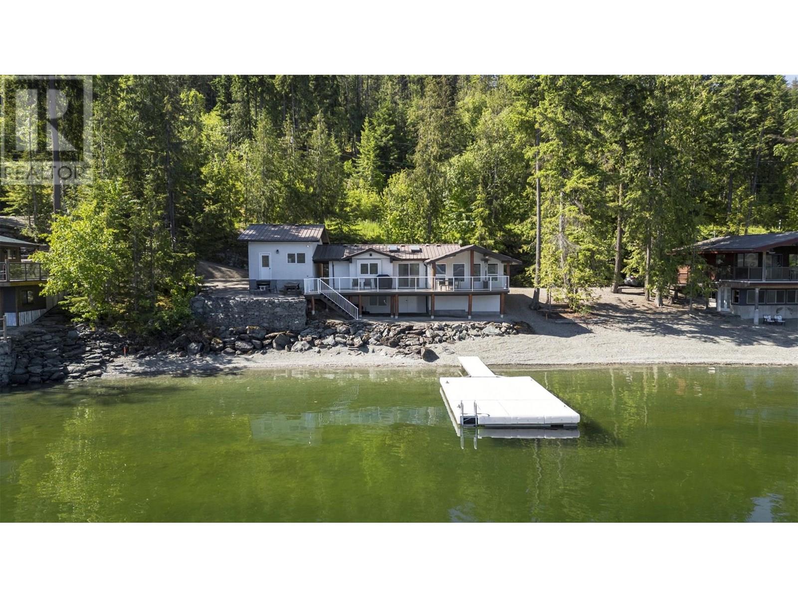 5675 Eagle Bay Road, Eagle Bay, British Columbia  V0E 1T0 - Photo 8 - 10350032