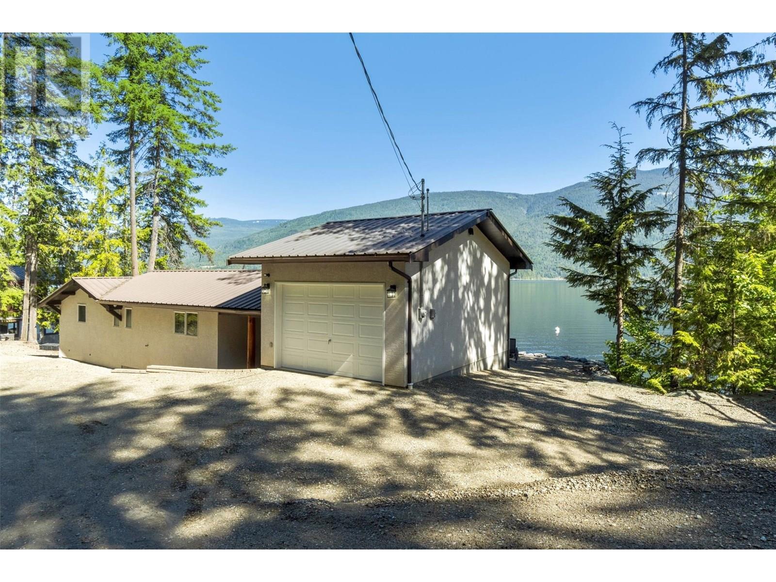 5675 Eagle Bay Road, Eagle Bay, British Columbia  V0E 1T0 - Photo 52 - 10350032