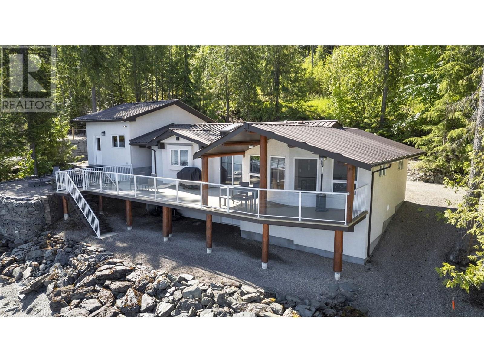 5675 Eagle Bay Road, Eagle Bay, British Columbia  V0E 1T0 - Photo 21 - 10350032