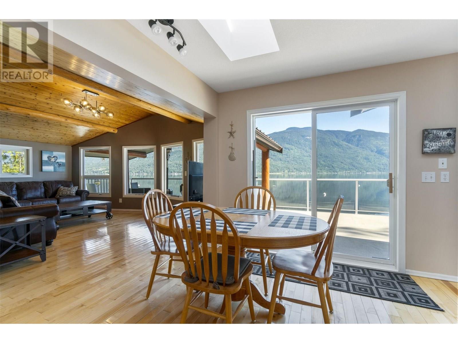 5675 Eagle Bay Road, Eagle Bay, British Columbia  V0E 1T0 - Photo 28 - 10350032
