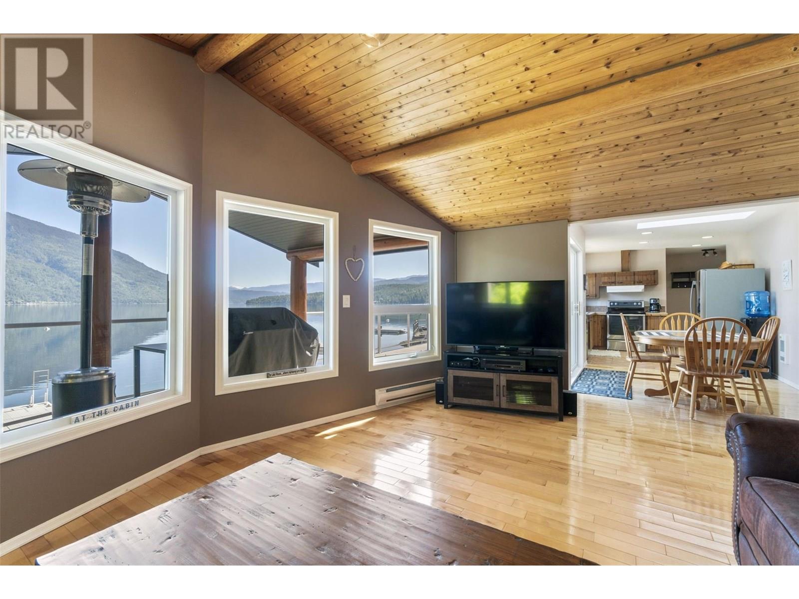 5675 Eagle Bay Road, Eagle Bay, British Columbia  V0E 1T0 - Photo 31 - 10350032