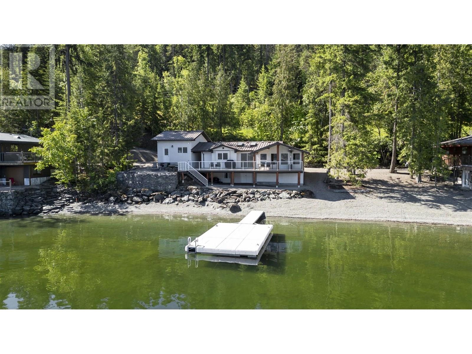 5675 Eagle Bay Road, Eagle Bay, British Columbia  V0E 1T0 - Photo 7 - 10350032