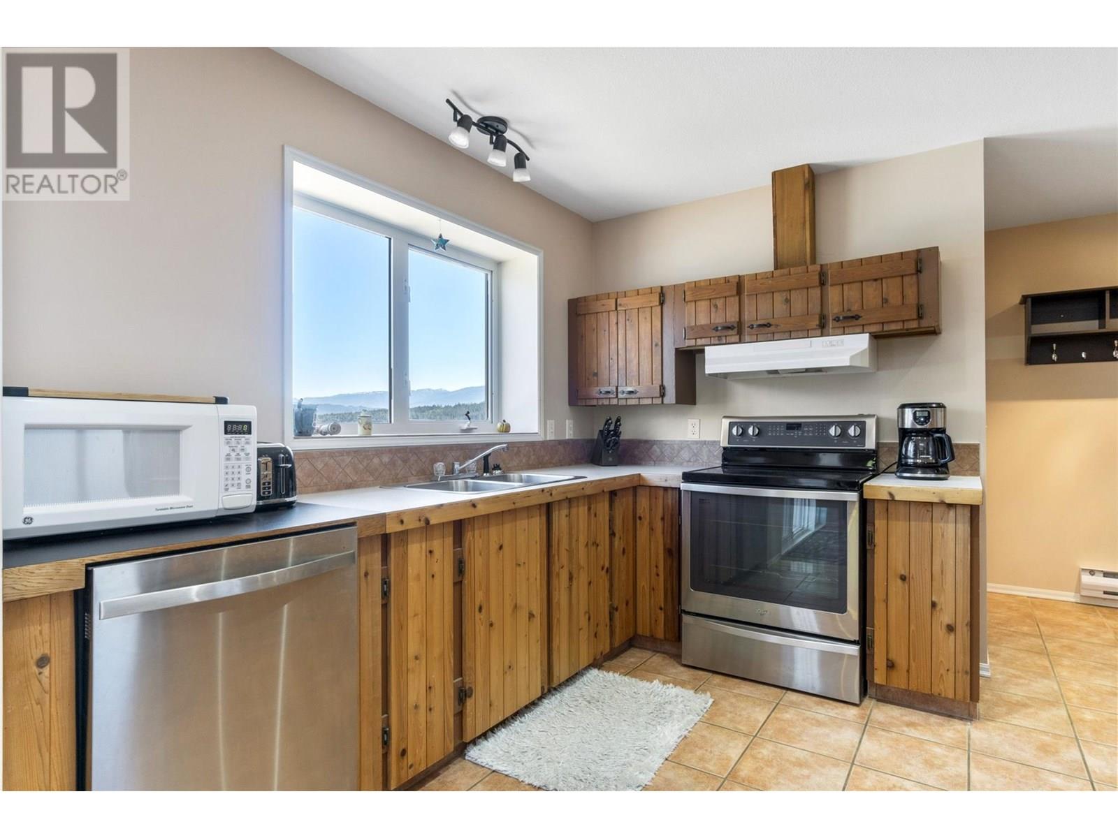 5675 Eagle Bay Road, Eagle Bay, British Columbia  V0E 1T0 - Photo 36 - 10350032