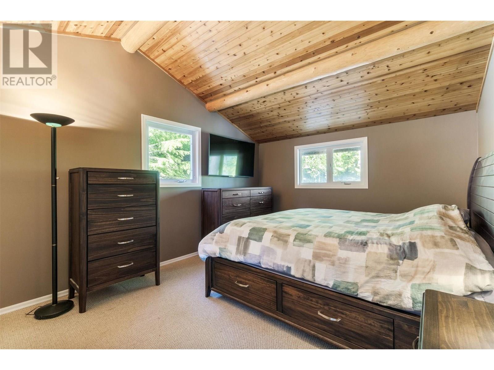 5675 Eagle Bay Road, Eagle Bay, British Columbia  V0E 1T0 - Photo 39 - 10350032
