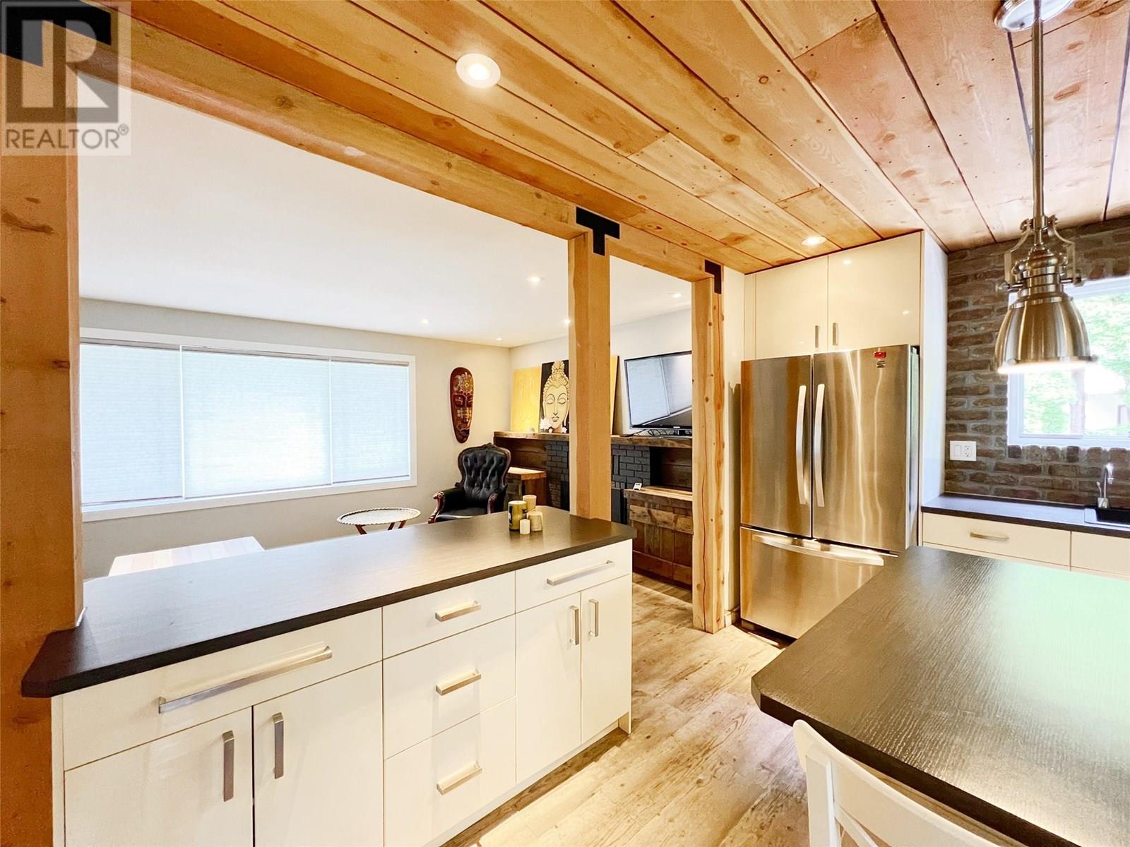 7509 Higgin Avenue, Summerland, British Columbia  V0H 1Z6 - Photo 12 - 10351115