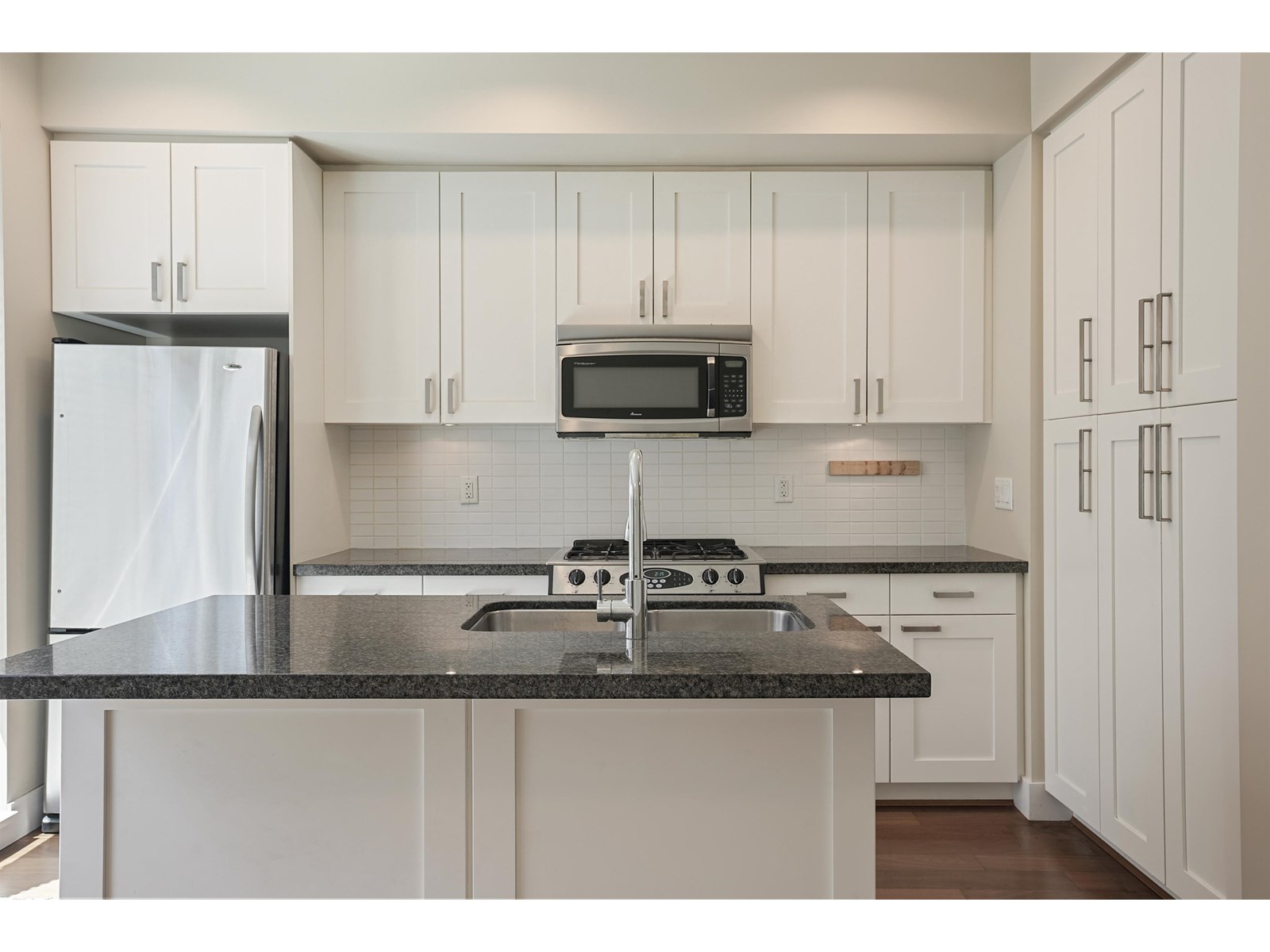 204 2501 161a Street, Surrey, British Columbia  V3S 7Y6 - Photo 5 - R3008371