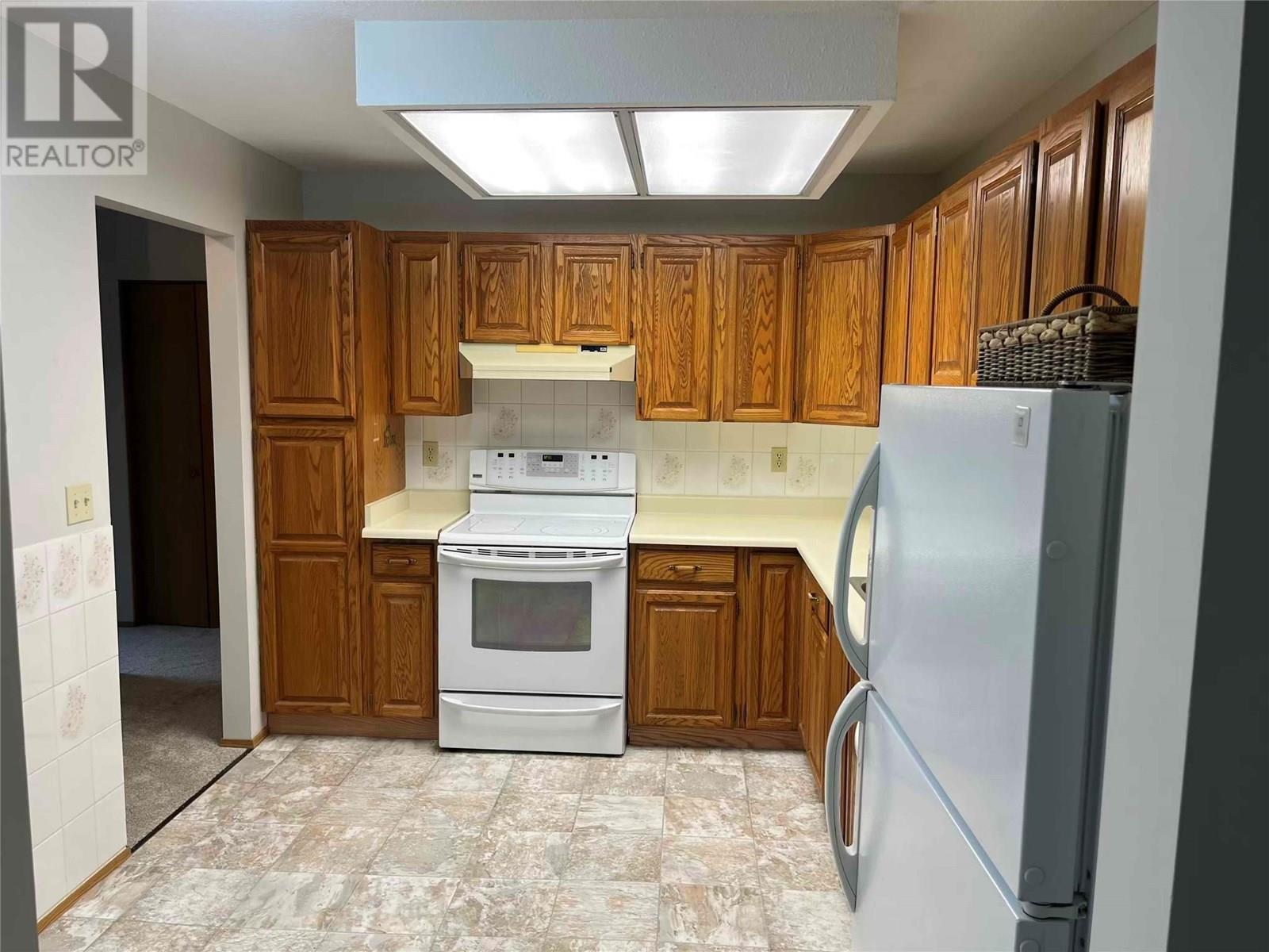 1055 Glenwood Avenue Unit# 104, Kelowna, British Columbia  V1Y 5M8 - Photo 4 - 10351623